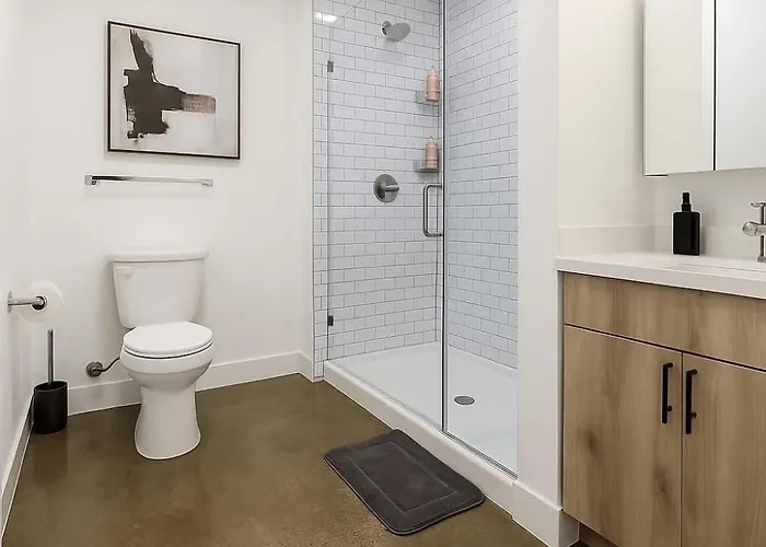 Апартаменты Stylish 4br South Loop State 23-202 *