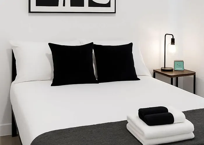Апартаменты Stylish 4br South Loop State 23-202